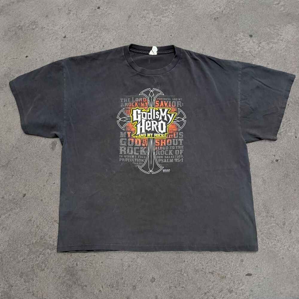 Y2K 2000’s God is My Hero Christian Graphic T-Shirr Cross Mens Size XL